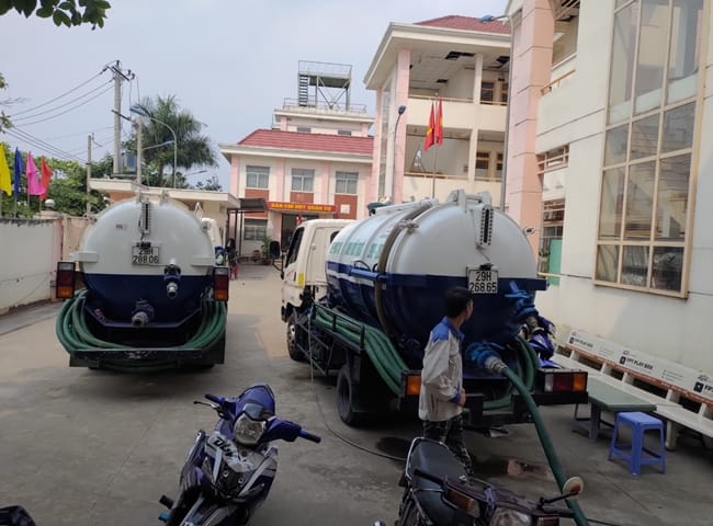 hút bể phốt tại Khương Trung 1