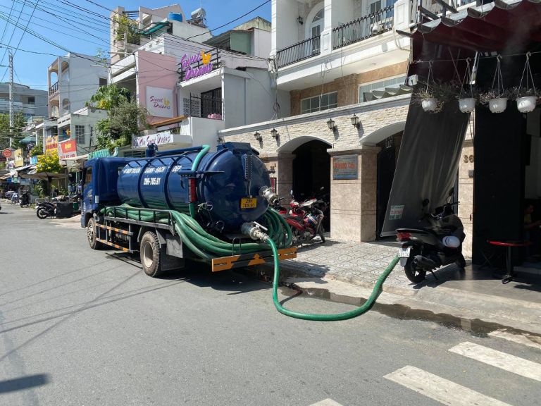 hút bể phốt tại Lĩnh Nam 1