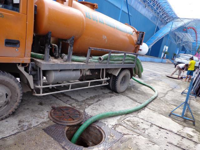 Xe hút bể phốt thông dụng của Tấn Phát